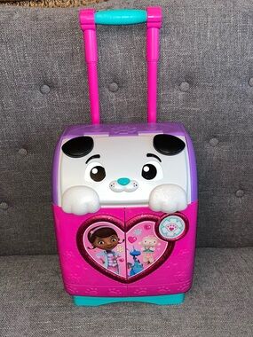 Disney Doc McStuffins 92446 Baby All in One Nursery Pet Rescue Mobile RARE HTF